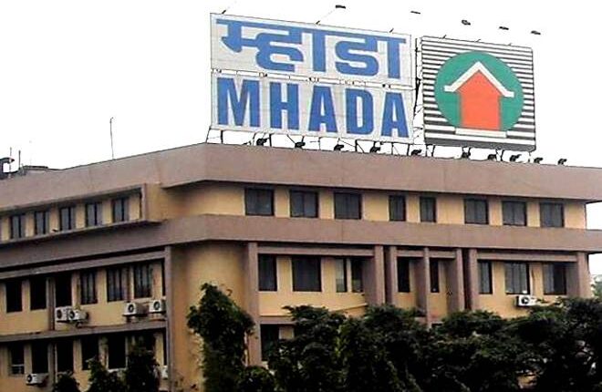 From when can applications be made for 4 thousand 678 flats of MHADA