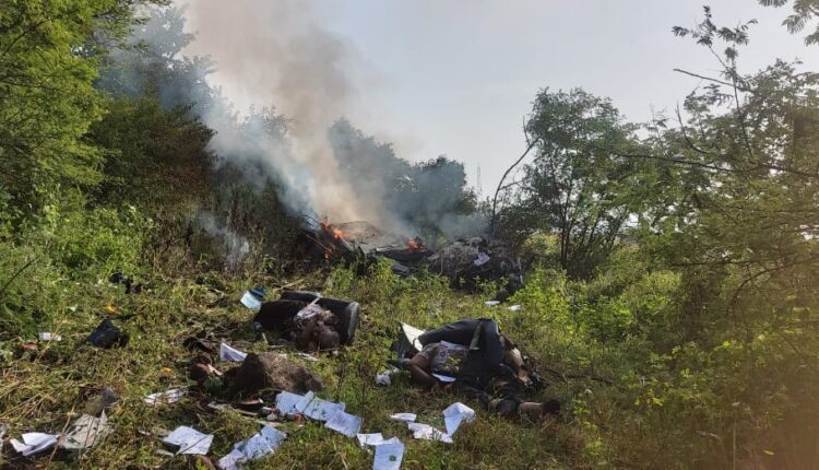 A helicopter crashed in Bavadhan in Pune